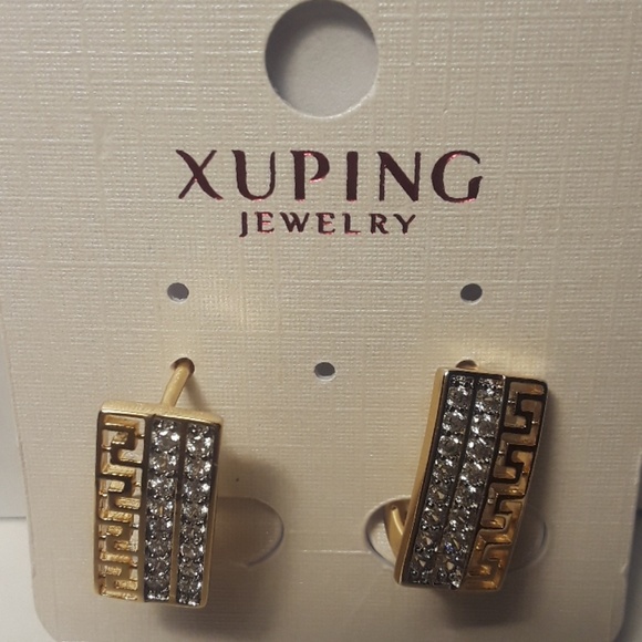 Brand new. Xuping gold tone earrings - Picture 7 of 8